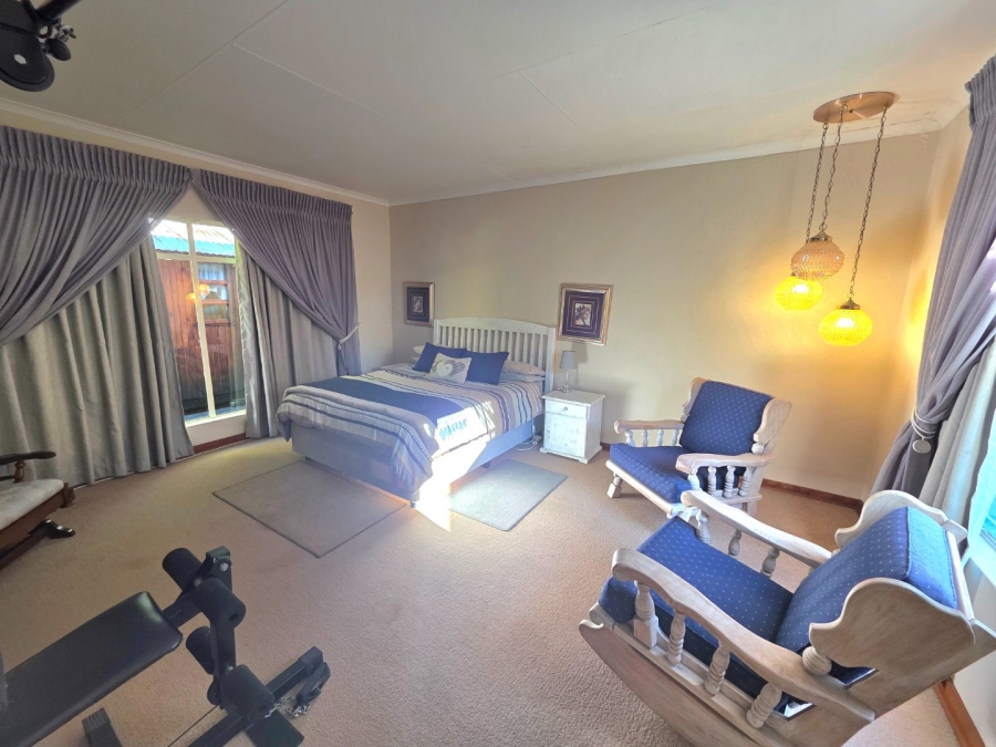 4 Bedroom Property for Sale in La Provance Free State